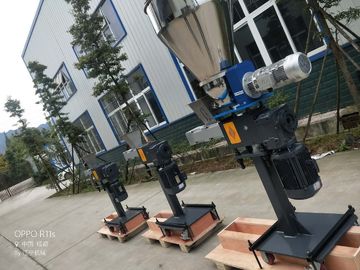 Bộ cấp liệu quay bên rung cho máy đùn trục vít đôi Công nghiệp hóa dầu