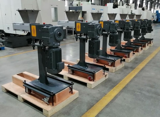 CWJ-25 Capacity High Twin Screw Extruder Side Feeder với thùng chống mòn