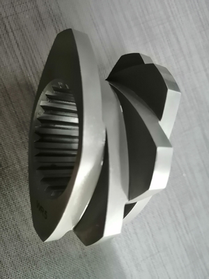 Macross 46 Pelletizer Screw Segments cho công ty hóa dầu