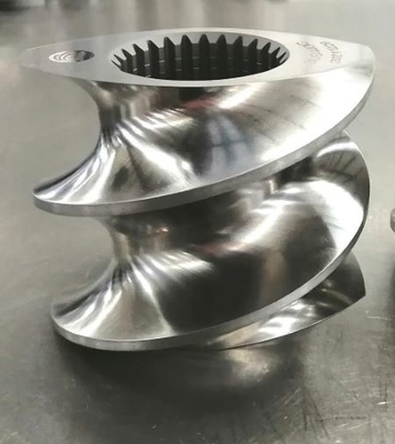 Máy đùn LCM230 Các bộ phận trục vít mài mòn và ăn mòn cao để sản xuất PP và PE