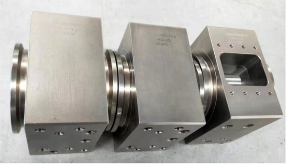 Buhler 155 Twin Screw Extruder Screws Barrels cho ngành hóa dầu