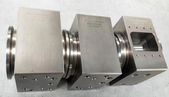 Bộ phận máy móc nhựa Cim460 Thùng vít đơn cho ngành hóa dầu